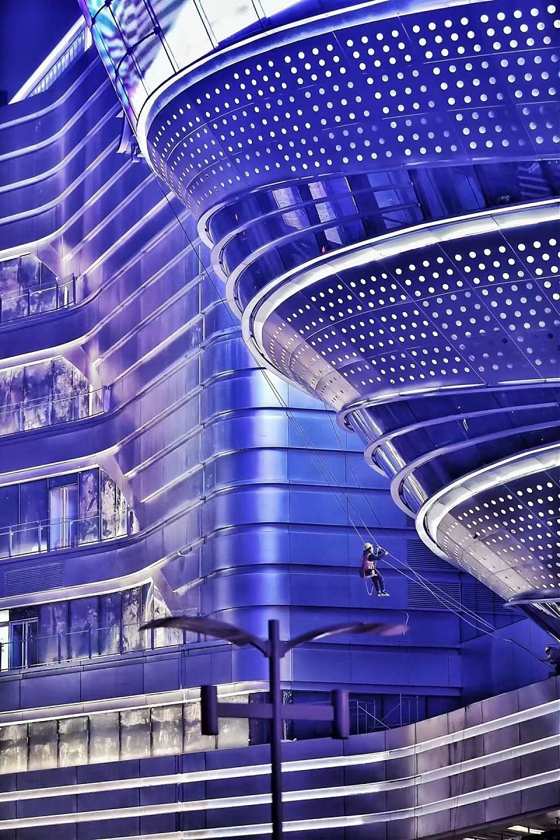 Terrain architecture - Longfor Lightyear Shapingba Transit Oriented Development Center