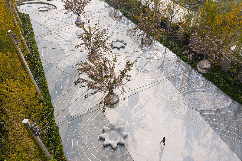 Terrain architecture - The Cloud Forest Plaza